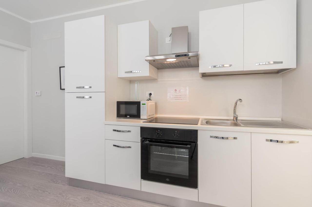 Palazzetto Vittoria - F&L Apartment เบรเชีย ภายนอก รูปภาพ
