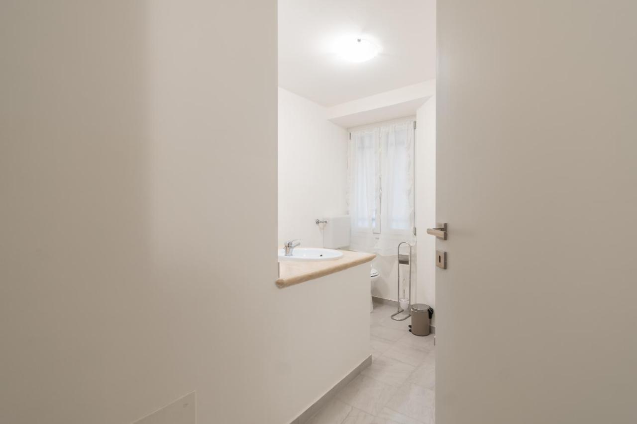 Palazzetto Vittoria - F&L Apartment เบรเชีย ภายนอก รูปภาพ