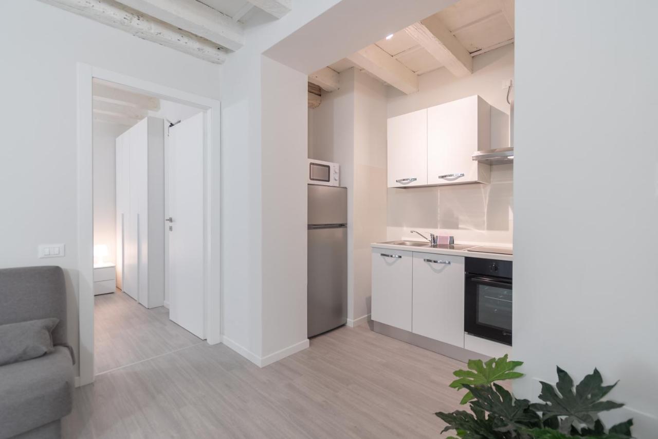 Palazzetto Vittoria - F&L Apartment เบรเชีย ภายนอก รูปภาพ