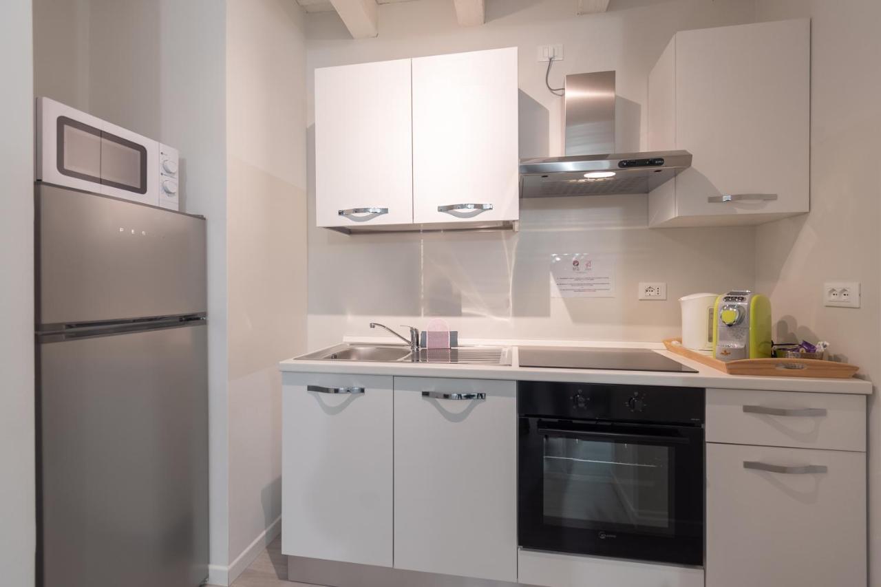 Palazzetto Vittoria - F&L Apartment เบรเชีย ภายนอก รูปภาพ