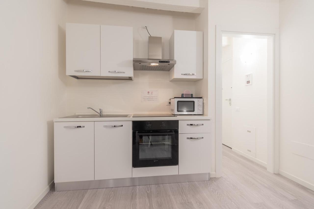 Palazzetto Vittoria - F&L Apartment เบรเชีย ภายนอก รูปภาพ