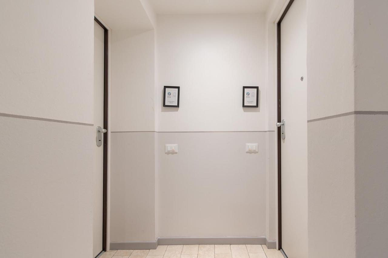 Palazzetto Vittoria - F&L Apartment เบรเชีย ภายนอก รูปภาพ